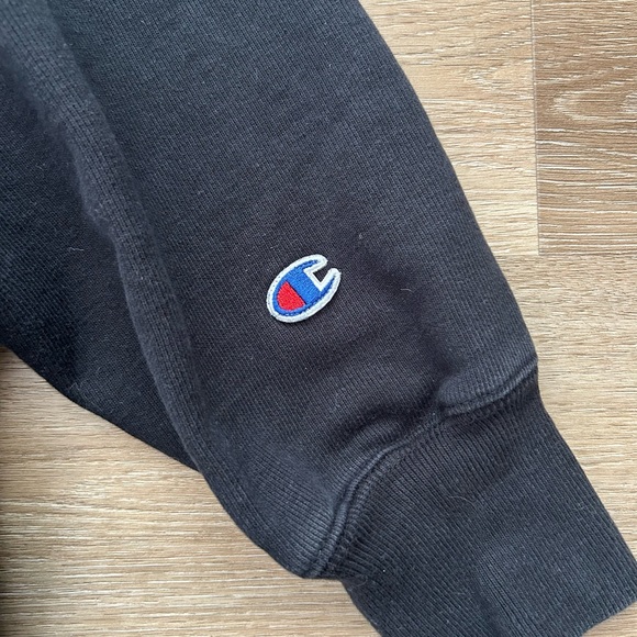 champion sweatshirt - Picture 3 of 4